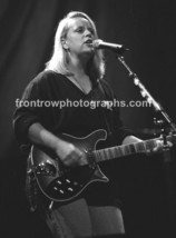 Mary Chapin Carpenter - 8x10 BW Photograph - $294.14 MXN