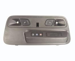 Dome Light With OnStar 84639398 OEM 2019 Camaro - $627.98 MXN