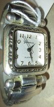 Vintage Geneva Ladies Wristwatch Clamper Bracelet Platimum 7003 - $16.72 CAD