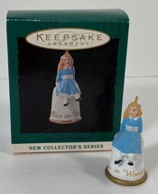 Hallmark Keepsake Ornament, Miniature Alice in Wonderland #1, 1995 - £9.43 GBP