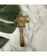 Vintage Y2k Gold Star Wall Hook Metal Distresed Boho Decor Metallic - $305.41 MXN