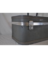 VTG American Voyager Make Up Travel Bag - $67.70 CAD