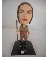 Funko Star Wars Rey Vinyl Bobblehead 2015 no box - $148.93 MXN