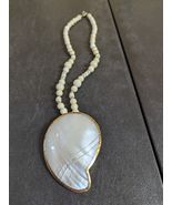 Vintage Karla Jordan Mother Of Pearl Pendant On Bead Necklace - €16,61 EUR