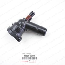 New Genuine Toyota RAV4 Camry Lexus ES300h Water Inlet Engine Coolant Th... - $820.44 MXN