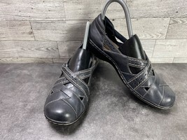 Clarks Flats Women 5.5M Ashland Spin Q Shoe Black Leather Slip On Straps... - $19.62