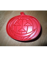 Vintage 1970&#39;s Tupperware Red Plastic Pumpkin Cookie Cutter - $8.13 CAD