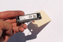 2010-2013 CHEVROLET CAMARO SS RADIO AM/FM ANTENNA AMPLIFIER MODULE K2851 image 2