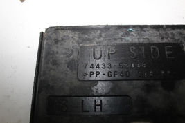 2006-2008 LEXUS IS250 BATTERY SUPPORT TRAY X984 image 10