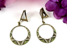 SPAIN Damascene Hoop Earrings Vintage Clip-On Green Black White Goldtone 1 5/8&quot; - £16.41 GBP