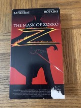 The Mask Of Zorro Vhs - $11.76