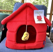 PEANUTS Plush Red Pet Hut Snoopy Doghouse Cathouse Dog or Cat Bed House NEW - £54.84 GBP