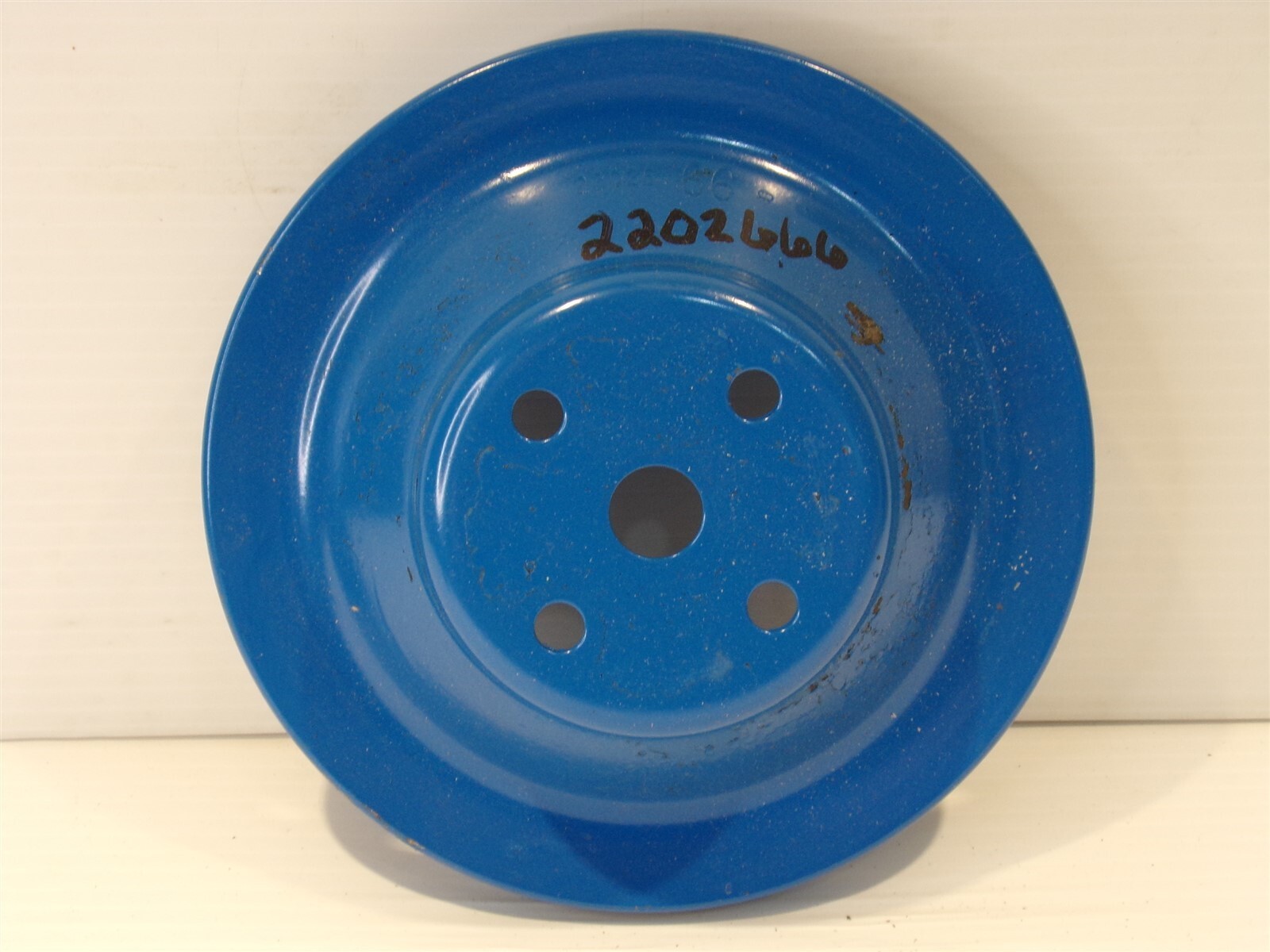 1961 - 1972 Dodge Plymouth Slant 6 Pulley 2202666 OEM 62 63 64 65 66 67 ... - $67.50