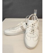 Steve Madden Men’s Shoes Size 9 White Leather Gray Suede Sneakers  - $27.34 CAD