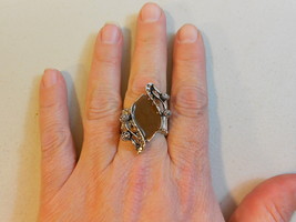 Paparazzi Stretch Band Ring (New) Modern Brown Design Silver - $8.58