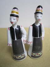 Hollohaza Hungary pair of figurines, Budapest.4 3/4&quot; tall ]a*2] - £67.25 GBP