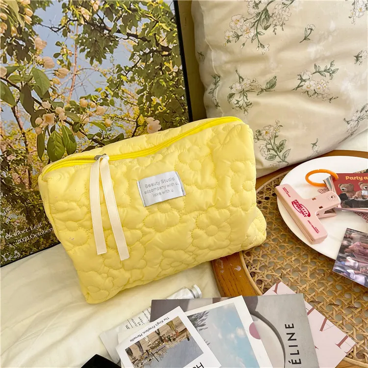 Flower Pattern Women Makeup Bag Yellow - £6.92 GBP