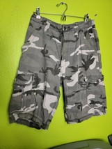 CSG Champs Sports Gear Camo Gray Camouflage Cargo Shorts Size 34 - $26.95