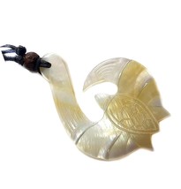 Hand Carved Turtle Shape Mother of Pearl Shell Maori Fish - $55.14