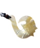 Hand Carved Turtle Shape Mother of Pearl Shell Maori Fish - £43.21 GBP