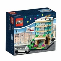 LEGO Bricktober Hotel Builiding Toy 204 Pieces - £72.10 GBP