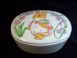 Covered trinket keepsake box 3D bunny Easter eggs apron basket on lid Japan - £7.55 GBP