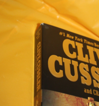 Clive Cussler Golden Buddha First Edition October 2003 Paperback Book - £9.33 GBP