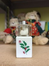 Vtg Mr. Dudley Christmas Salt &amp; Pepper Mill White Green Holly Leaves Ceramic - £19.68 GBP