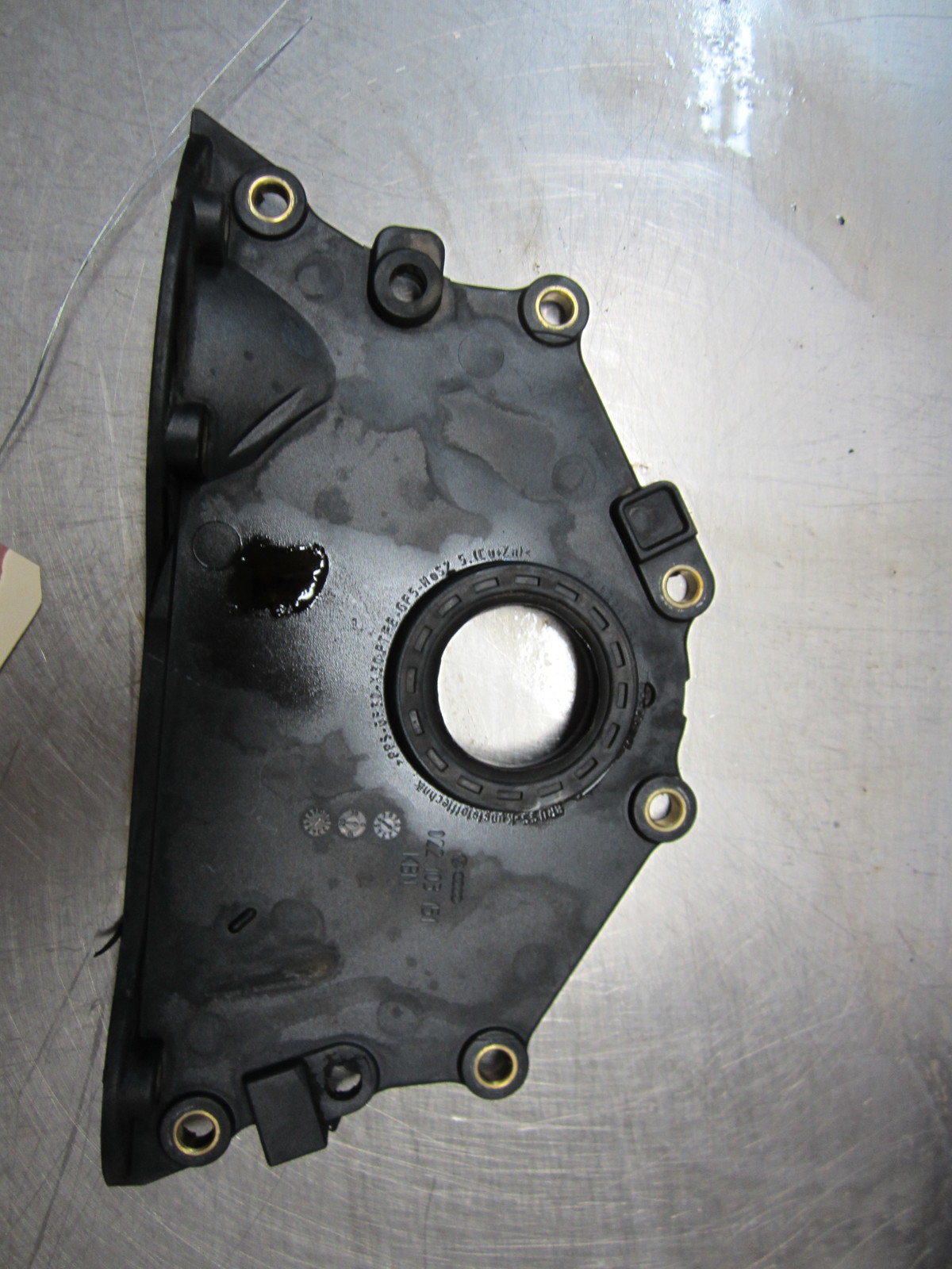 FRONT OIL SEAL HOUSING For 05-07 Volkswagen Touareg  3.2 022103151 - $25.99