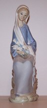 Stunning Retired Lladro #4972 Girl Sitting With Calla Lilies 9 1/2&quot; Figurine - £90.04 GBP