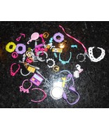 Barbie Lot Of Accessories Including Hair Accessories, Jewelry, Handbags etc.... - $282.69 MXN