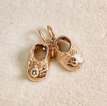 10K Yellow Gold pair of tiny Booties Baby Shoes Pendent Charms 1.6 gr.  .5” Wide - £37.94 GBP
