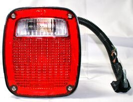Mopar 55055271 LH Stop Tail Turn Lamp Taillight Only OEM #687 - €13,01 EUR
