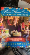 The Pioneer Woman Cooks--A Year of Holidays : 140 Step-By-Step Recipes - £7.07 GBP