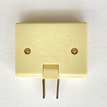 Vintage GE FLAT 3-Outlet Adapter 15A 125V 4E Straight Prongs - £11.95 GBP