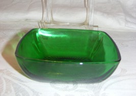 Vintage Anchor Hocking Forest Green Glass Charm Berry Dessert Bowl - $368.72 MXN