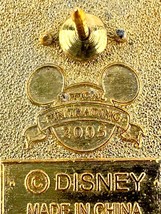 Disney Happy Birthday Princess Cinderella Present+ 2 Blue Birds Pin Trading 2005 - £18.98 GBP