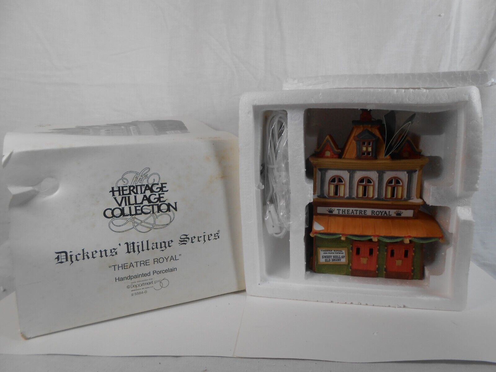 Primary image for Department 56 Dickens Village 1989 Theatre Royal #5584-0 Lighted with Box