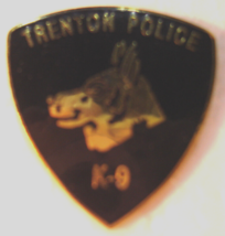 Trenton (NJ) Police K-9 Pinback/Lapel Pin - £8.99 GBP