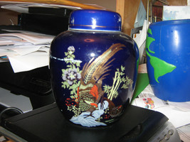 Art Glass Navy Blue Hand Painted Burmese Vase With Flowers And Two Birds 4 1/2&quot; - £4.76 GBP