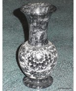 VINTAGE 6&quot; Dark Grey Marble Onyx Stone Etched Floral Collectible Vase - $12.25 CAD