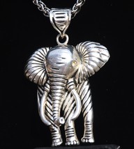 Ex-Large Silver Tone Elephant Necklace - £23.67 GBP