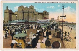 Postcard Traymore Hotel &amp; Boardwalk Atlantic City New Jersey - £5.77 GBP