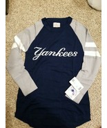 New MLB Fanatics FOCO Yankees Ladies Sweater Size Small, Navy Grey, Read - £26.85 GBP