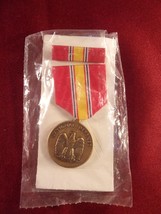 New In Package National Defense Service Medal And Ribbon Set Si 1245 - £19.00 GBP