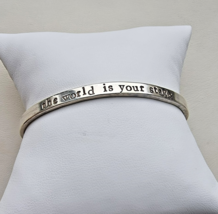KATHRYN RIECHERT 925 STERLING SILVER &#39;&#39; THE WORLD IS YOUR STAGE&#39;&#39; CUFF B... - $67.95 CAD