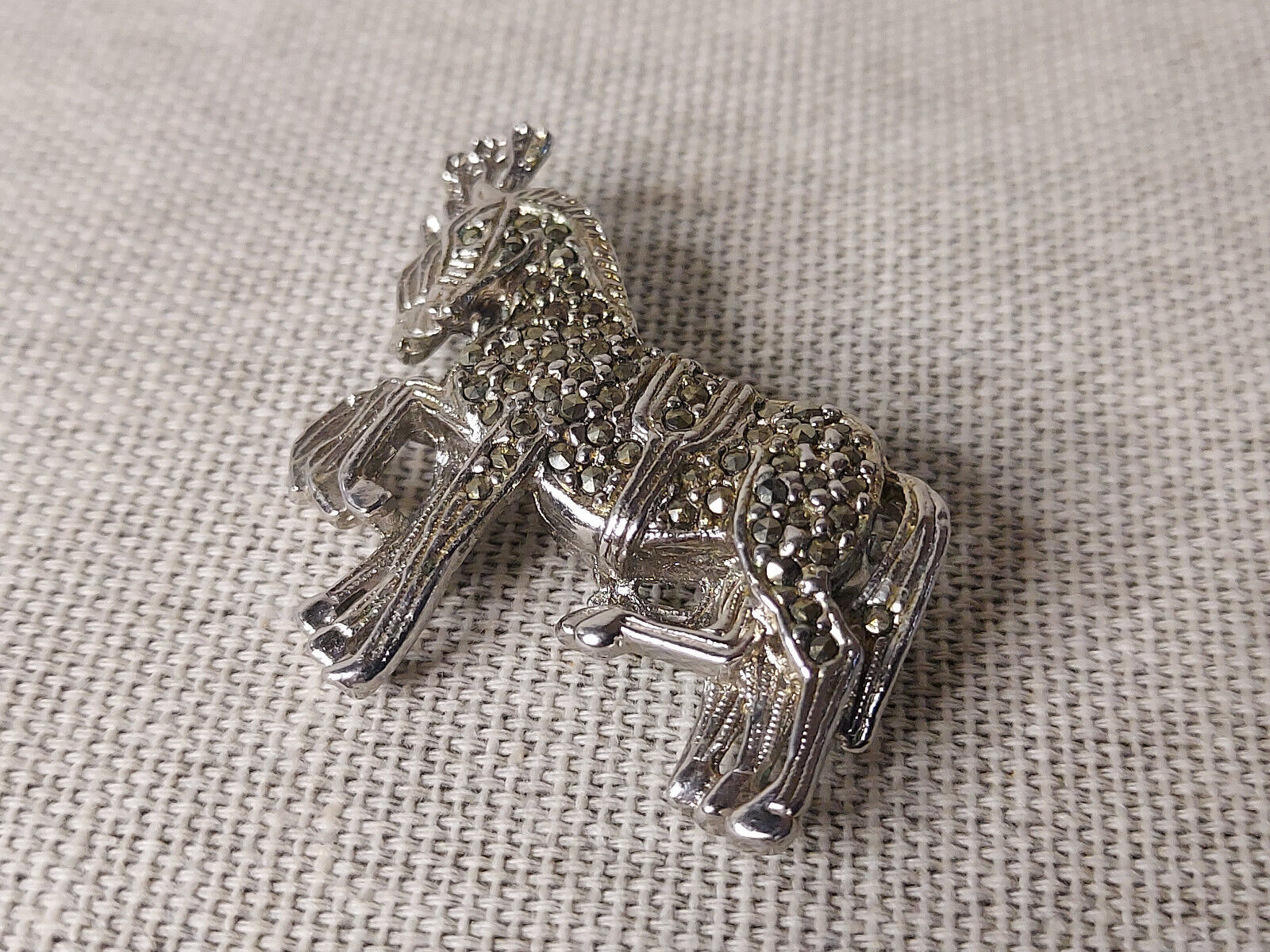 Vtg Diamente / Marcasite &#39;3 Marching Horses / 3 Circus Horses &#39; Brooch - $61.50