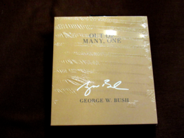 George W. Bush 43 Us President Auto Signed Out Of Many One Limited Edition Book - £232.19 GBP