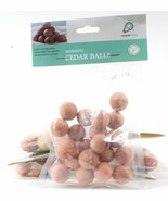 4 Smarter Living Aromatic Cedar Storage Balls Repels Insects Mildew Safe - $335.62 MXN