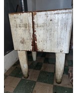 Vintage, Authentic  Butcher Block Antique Butcher Block - $35,144.77 MXN